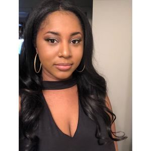 Meet your Posher, Tia